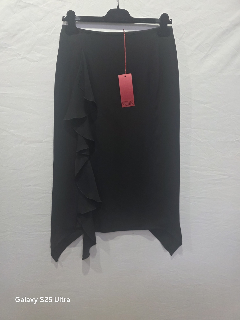 Gianfranco Ferre Black Ruffle Midi Skirt, Size US 10 (Japan 15) (NWT)